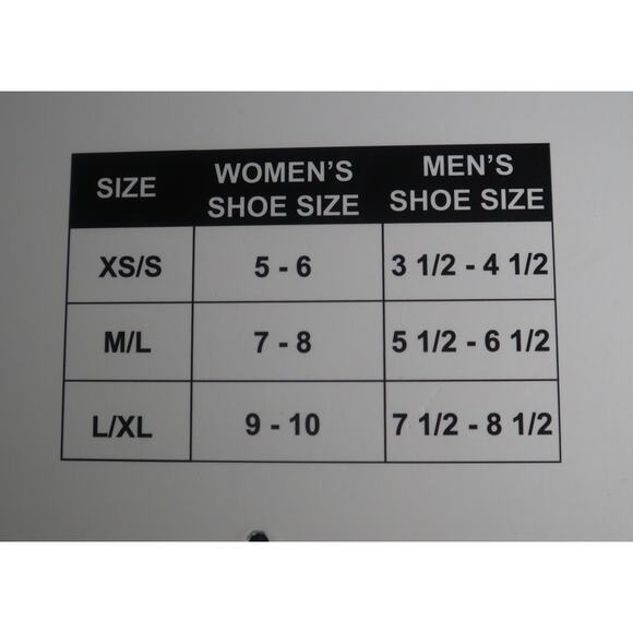 Cindy Lou Who Grinch Pink Slippers Adult L XL - Picture 6 of 6